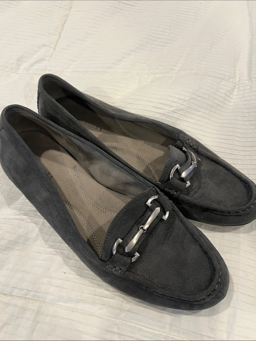 AEROSOLES Charcoal Suede Bit Loafers